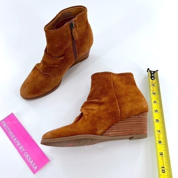 Franco Sarto ‘Winston’ Cognac Suede Wedge Ankle Bootie Size 7.5 M - Picture 8 of 15